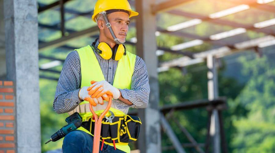 Professional gutter cleaning in Branford, FL